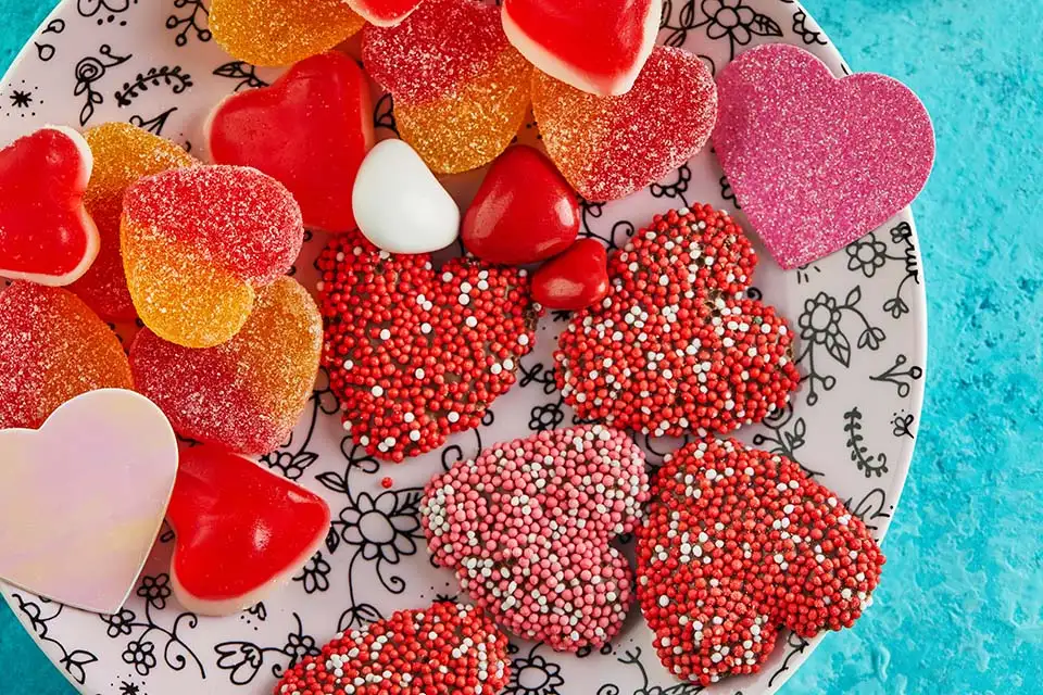 Chuches de San Valentín: corazones de gominola rojos